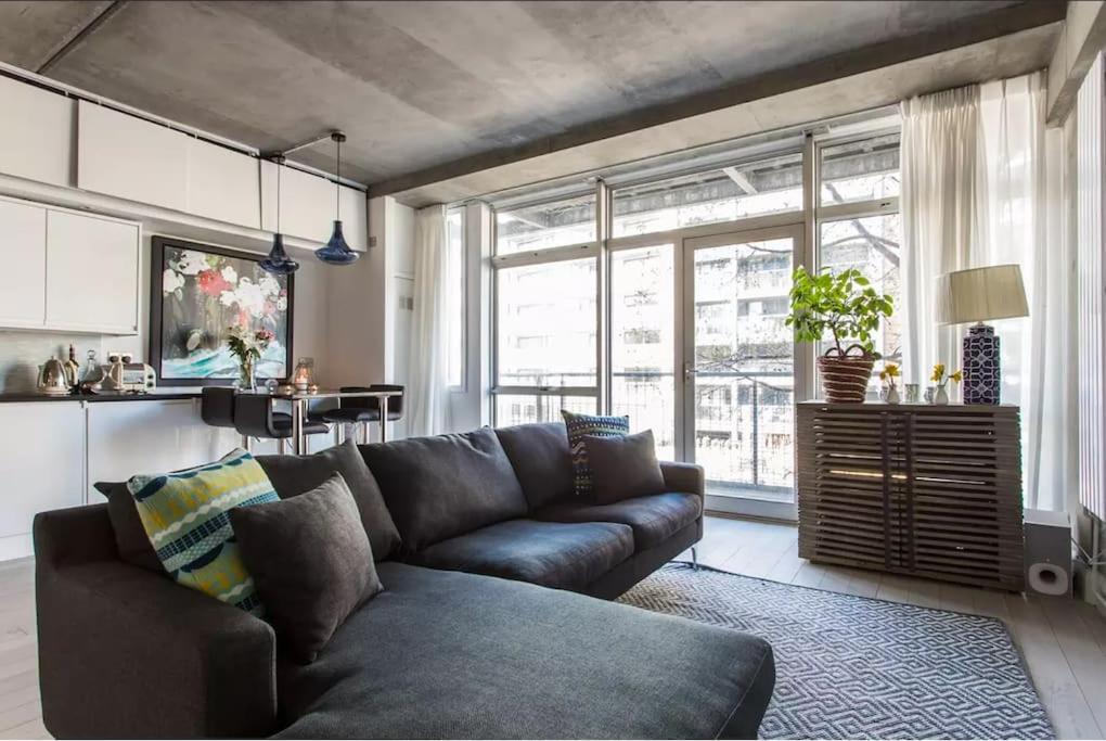 Canal-Side Apartment In Shoreditch Londres Exterior foto